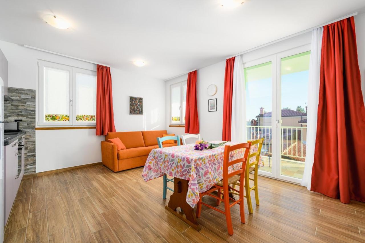 Andrea House With Apartments Umag Kültér fotó