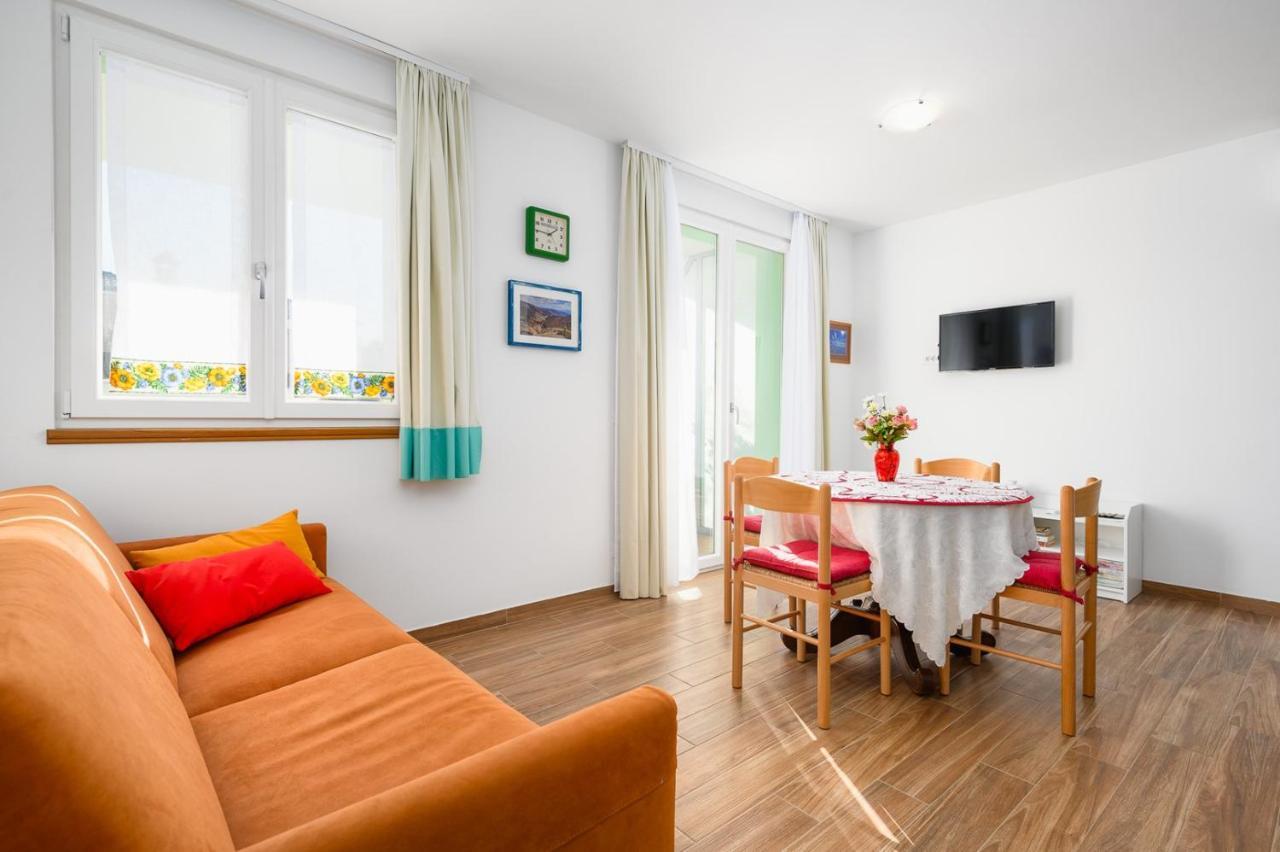 Andrea House With Apartments Umag Kültér fotó
