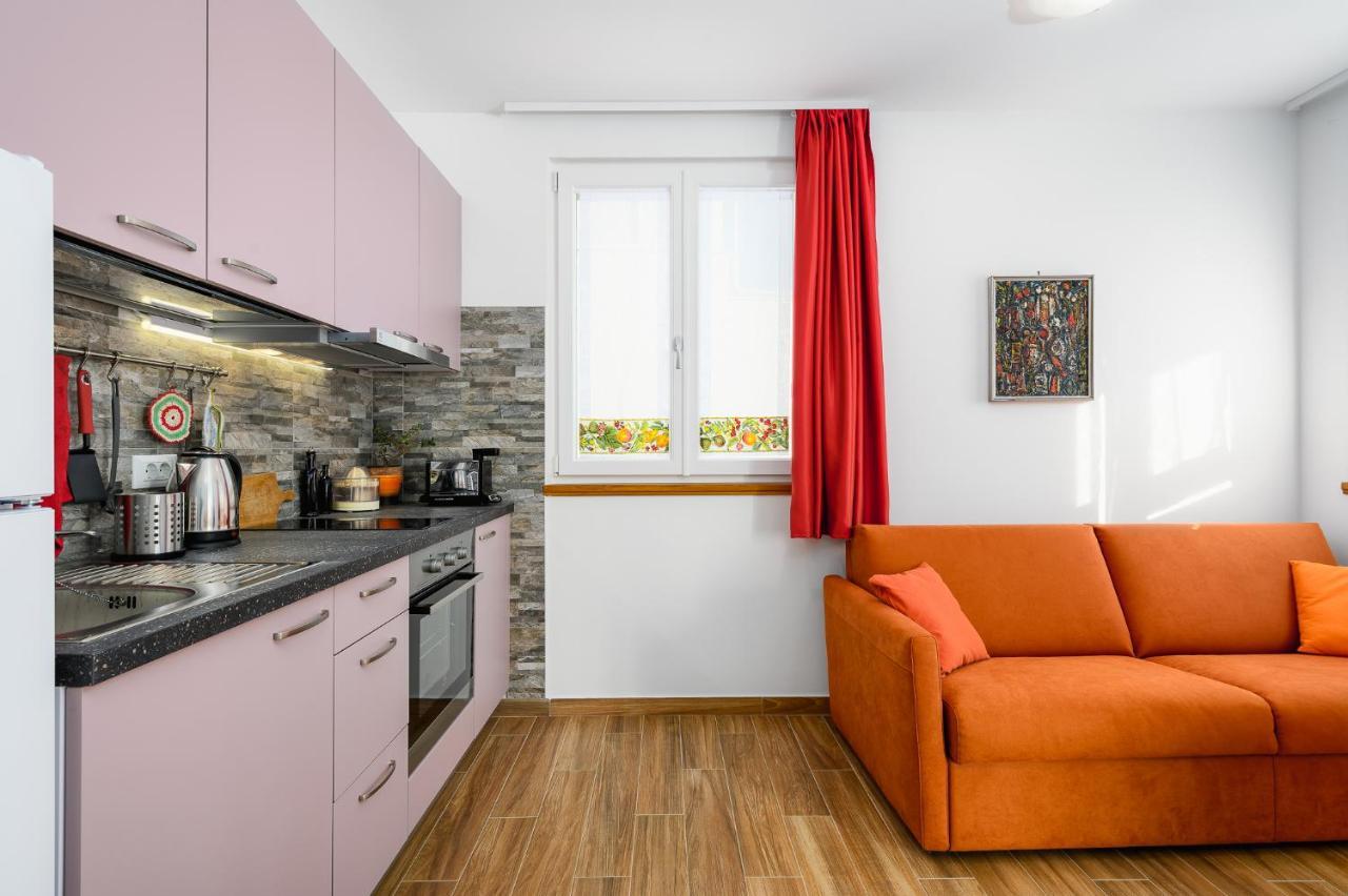 Andrea House With Apartments Umag Kültér fotó